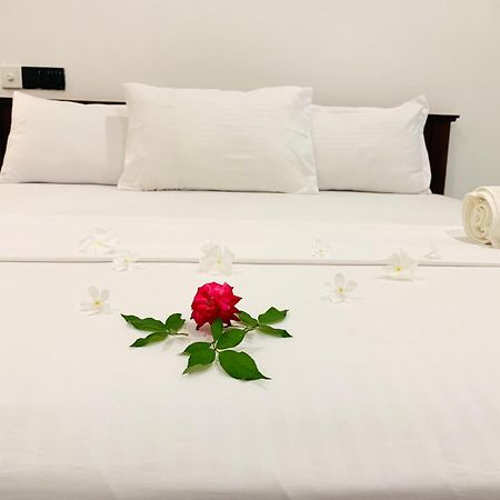 Kavin Beach Hotel Hikkaduwa Exteriér fotografie